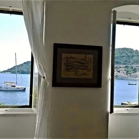 Apartment Marasovic Vis Exterior photo