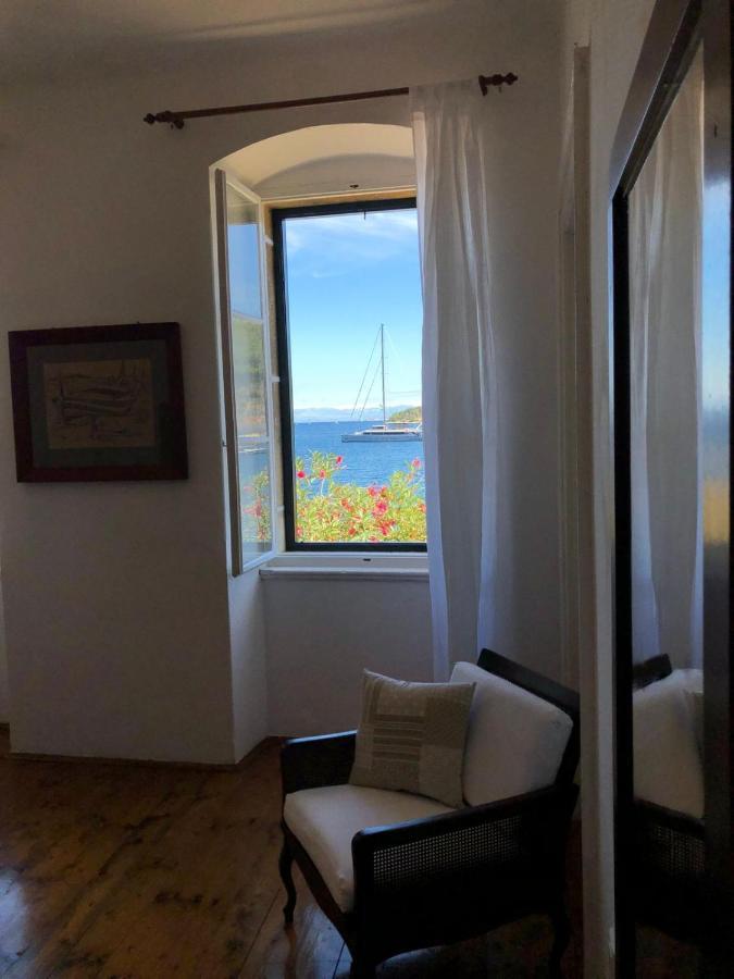Marasovic Apartment Vis